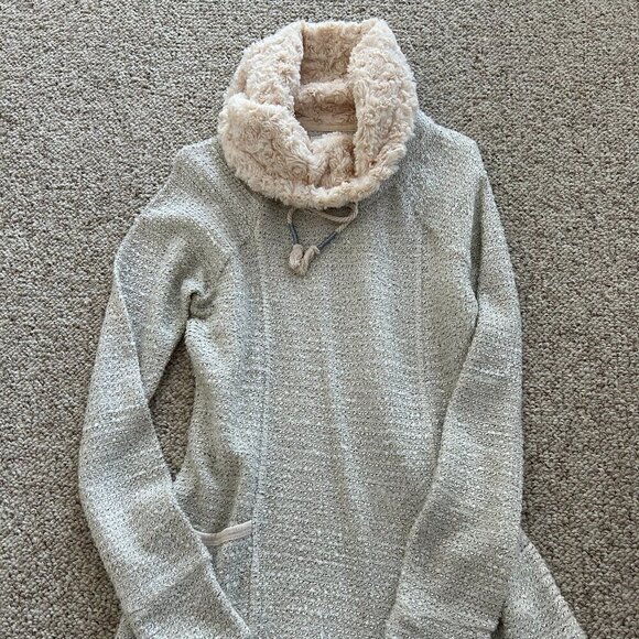 Maurices Sweaters - Maurices S Cream Boucle Sweater Fur Collar Cozy Winter